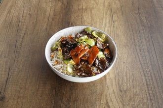 Sebzeli Pilav Üstü Yeşil Biberli Dana Eti görseli