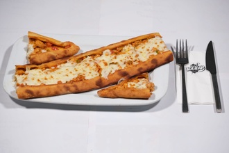 Tavuklu Kaşarlı Pide görseli