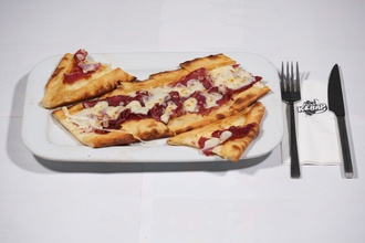 Pastırmalı Kaşarlı Pide (Açık) görseli