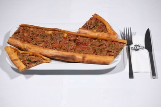 Kuşbaşılı Pide görseli