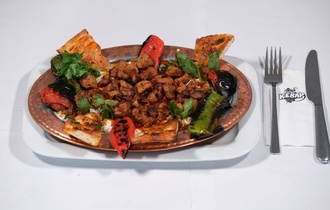 Alinazik Kebap (Et Şişten) görseli