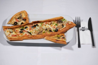 Sebzeli Pide görseli