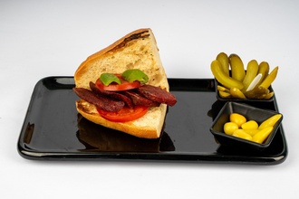 Çeyrek Ekmek Arası Sucuk görseli