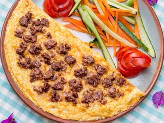 Kavurmalı Omlet görseli