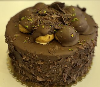Profiterollü Pasta (4-6 Kişilik) görseli