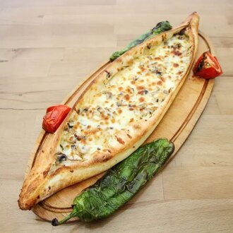 Tavuklu Açık Pide görseli