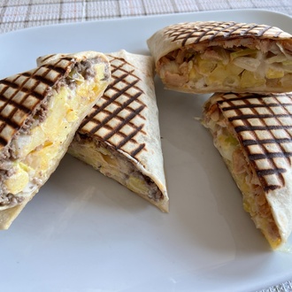 Sucuklu Tacos (Orta Boy) görseli