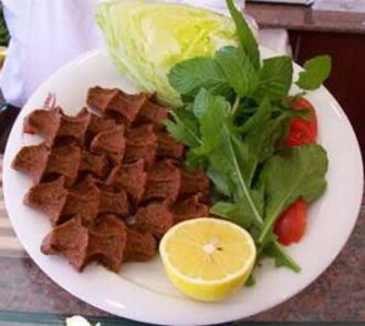 Çiğ Köfte (300 Gr.) & 3 Lavaş İle Birlikte görseli