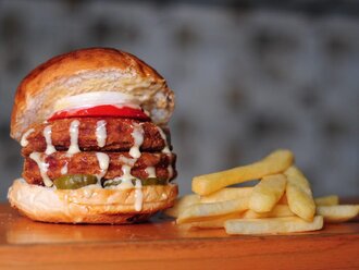 Double Chicken Burger görseli