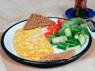 Beyaz Peynirli Omlet görseli