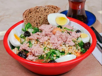 Siyez Dövmeli Ton Balıklı Salata görseli