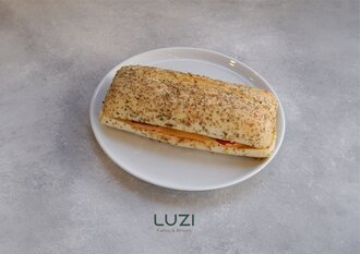 Füme Etli Sandviç görseli