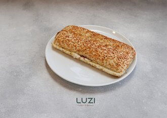 Salamlı İtalyan Soslu Sandviç görseli