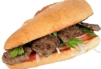 Ekmek Arası Köfte + Ayran görseli