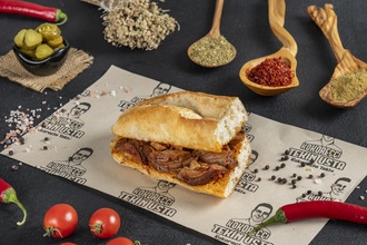 Çeyrek Ekmek Arası İzmir Kokoreç görseli