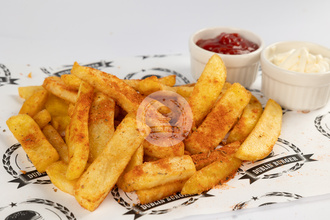 Baharatlı Patates Kızartması görseli