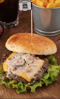 Mantar Soslu Burger görseli