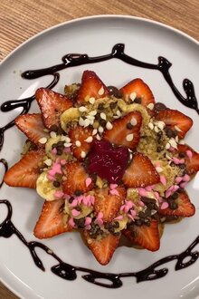Frambuazlı Waffle görseli