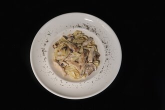 Fettucini Alfredo Chicken görseli