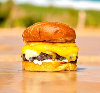 Opulent Oasis Burger görseli