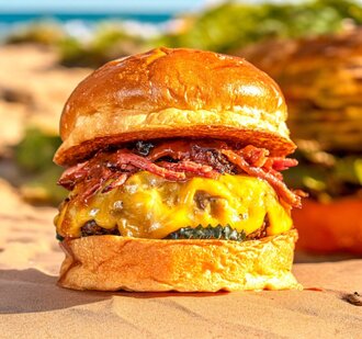 Luxe Savour Burger görseli
