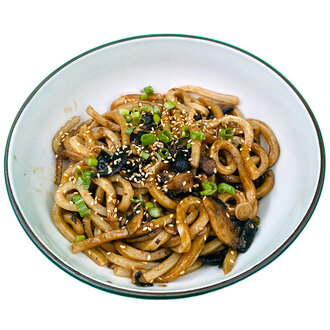 Siyah Sarımsaklı Udon görseli