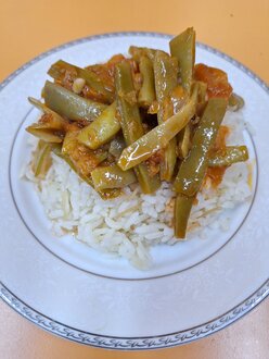 Pilav Üstü Taze Fasulye görseli