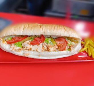 Ekmek Arası Tavuk Döner görseli