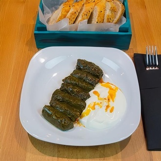 Etli Yaprak Dolması görseli