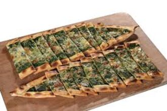 Ispanaklı+kaşarlı Pide görseli