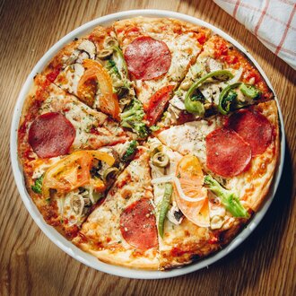 Karışık Pizza (1-2 Kişilik) görseli
