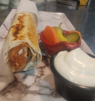 Tavuk Döner Dürüm + Ayran görseli