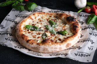 Dört Peynirli Pizza (Ultra Boy) görseli