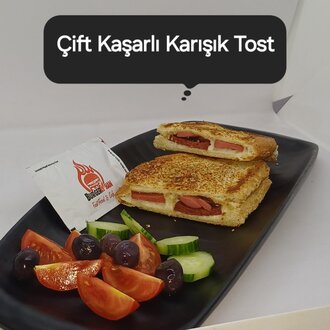 Karışık Ayvalık Tost görseli