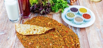 Özel Lahmacun görseli