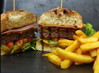 Özel Kirazlı Burger Menü görseli