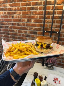 Cheeseburger görseli