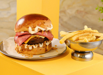 Truffle Çıtır Onion Burger Menü görseli