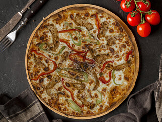 Tavuklu Pizza (Büyük Boy) görseli