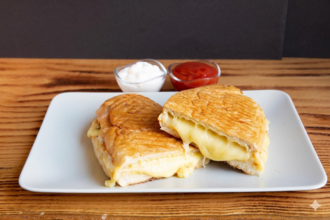 Kaşarlı Tost görseli
