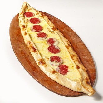 Kaşarlı Sucuklu Pide görseli
