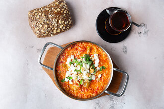 Ezine Peynirli Cevizli Menemen görseli