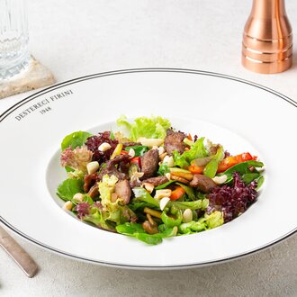Ilık Bonfile Salata görseli