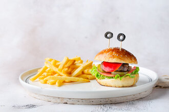 Sevimli Canavar Burger görseli