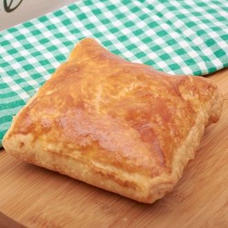 Sucuklu Talaş Böreği görseli