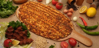 Lahmacun görseli