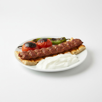 Yoğurtlu Adana Kebap görseli