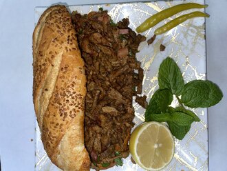 Ekmek Arası Et Tantuni Menü görseli