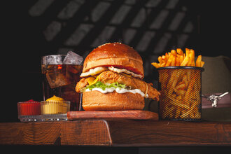 Cheese Chicken Burger görseli