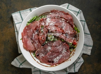 Breasola Salatası görseli